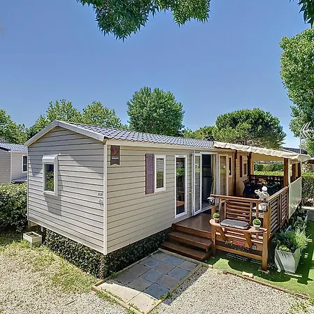 Holiday home Mobil-home Ja 68 A - La Carabasse - Siblu Avec Piscine *